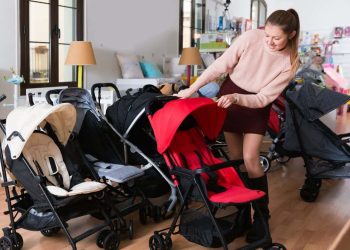 5 Top Tips for Choosing the Best Pushchair for Your Newborn Baby 7 Expert advice for everyday products and services, so that you make the best purchase decisions for your needs. 5 Top Tips for Choosing the Best Pushchair for Your Newborn Baby