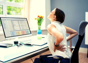 Expert Recommended: The Best Ergonomic Office Chairs for People with Back Pain 2 Expert advice for everyday products and services, so that you make the best purchase decisions for your needs. expert-recommended ergonomic office chairs, designed to provide proper support, adjustability and comfort